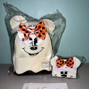 Loungefly Glow in the dark Ghost Minnie mini backpack and wallet set